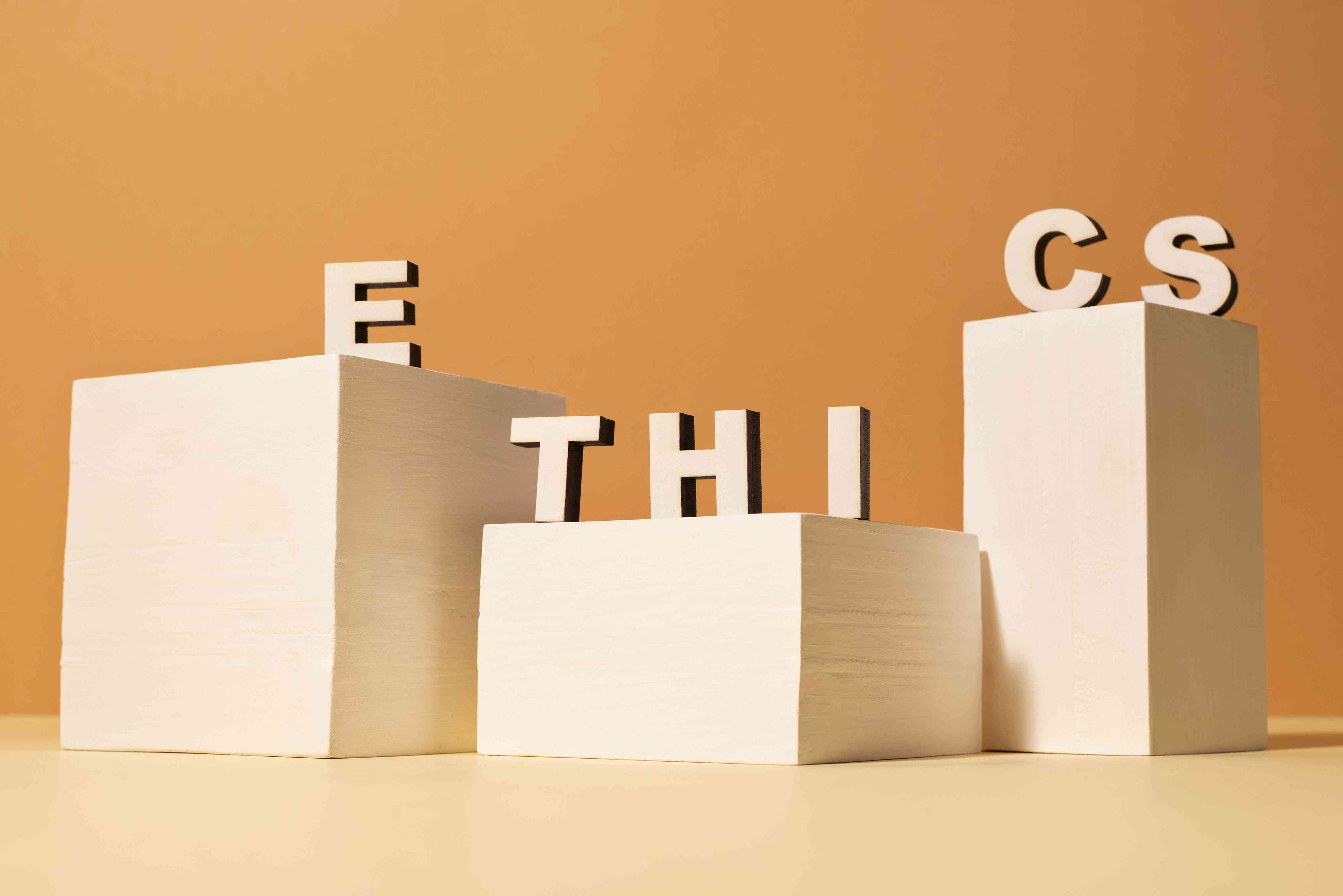 آشنایی اولیه با کمیته‌ اخلاق در پژوهش: نگاهی مقدماتی به اصول و ساختار اخلاق پژوهش